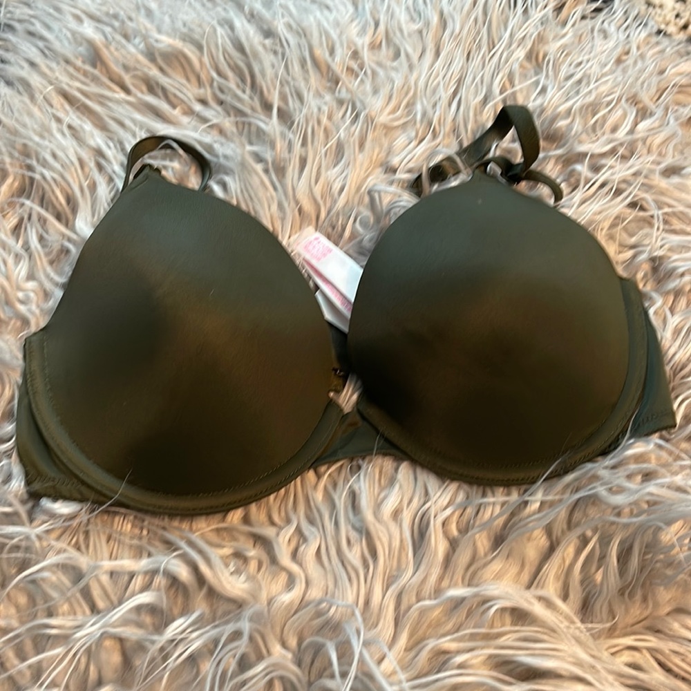 PINK Victoria secret wear everywhere bra